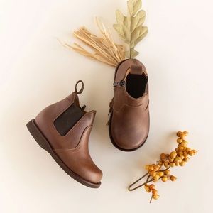 SOLD Adelisa & Co boots Viajero in espresso Sold out online! Size 32 (1 US size)